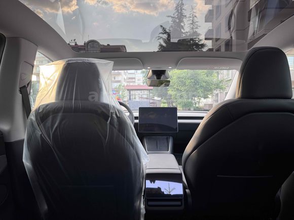 Sahibinden Tesla Model Y Standart Range 2025 Model 