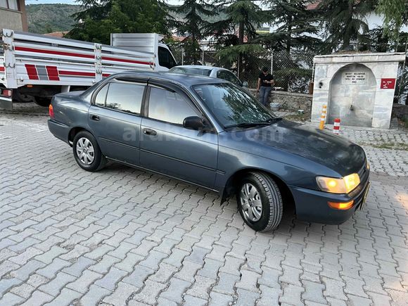 Galeriden Toyota Corolla 1.6 XEi 1993 Model Çorum