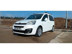 Sahibinden Citroen Berlingo 1.6 HDi Selection 2015 Model ikinci sahibinden bakımlı ve masrafsız araç