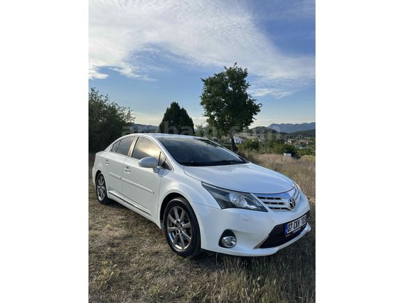 Sahibinden Toyota Avensis 1.6 Elegant Extra 2013 Model 