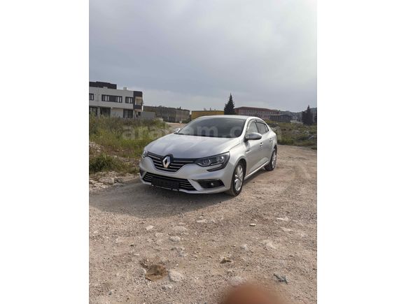 Sahibinden Renault Megane 1.5 dCi Touch 2016 Model  270.000 km Gri