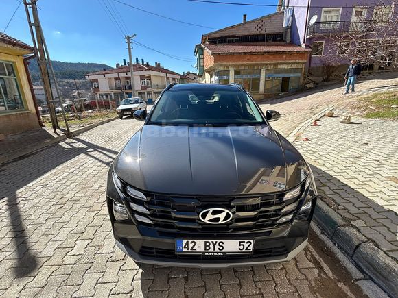 2025 ÇIKIŞLI 6350 KM’DE KOLDAN VİTES NAYLONLARI ÜZERİNDE SIFIR AYARINDA YENİ KASA TUCSON