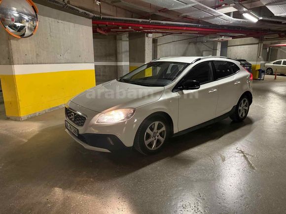Sahibinden Volvo V40 Cross Country 1.6 D Premium 2015 Model 