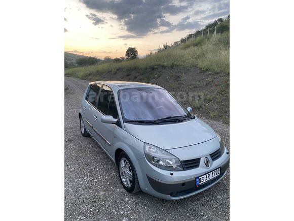 Sahibinden Renault Scenic 1.6 Privilege 2005 Model 