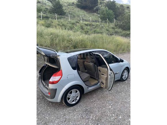 Sahibinden Renault Scenic 1.6 Privilege 2005 Model 