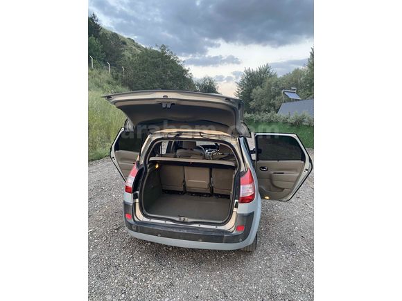 Sahibinden Renault Scenic 1.6 Privilege 2005 Model 