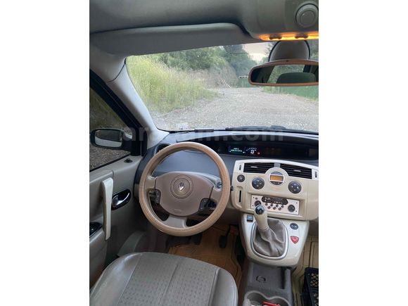Sahibinden Renault Scenic 1.6 Privilege 2005 Model 