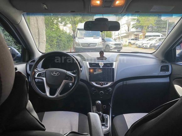 Sahibinden Hyundai Accent Blue 1.6 CRDI Mode 2013 Model 
