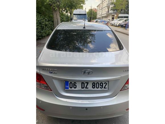 Sahibinden Hyundai Accent Blue 1.6 CRDI Mode 2013 Model 