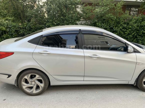 Sahibinden Hyundai Accent Blue 1.6 CRDI Mode 2013 Model 