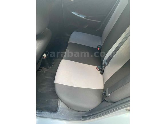 Sahibinden Hyundai Accent Blue 1.6 CRDI Mode 2013 Model 