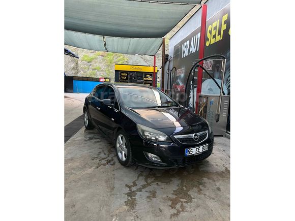 Sahibinden Opel Astra 1.6 Sport 2010 Model  193.000 km Siyah