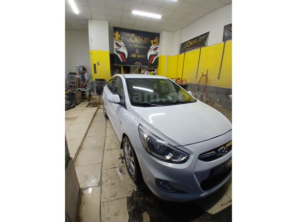 Sahibinden Hyundai Accent Blue 1.4 CVVT Mode Plus 2016 Model