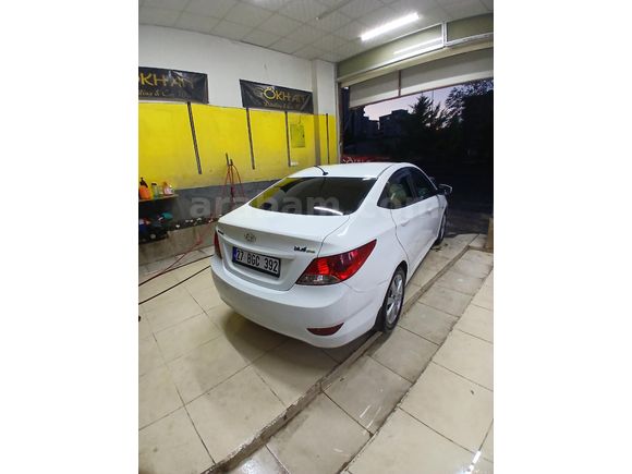 Sahibinden Hyundai Accent Blue 1.4 CVVT Mode Plus 2016 Model