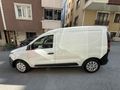 2025 RENAULT EXPRESS VAN 9.500 KM %20 FATURALI