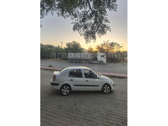 Sahibinden Renault Clio 2 1.4 Alize 2005 Model Klimalı - Hidrolik Direksiyon
