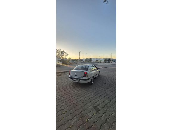 Sahibinden Renault Clio 2 1.4 Alize 2005 Model Klimalı - Hidrolik Direksiyon