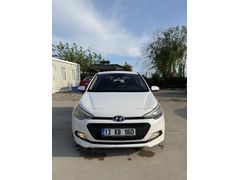 Sahibinden Hyundai i20 1.2 MPI Jump 2017 Model  184000 km Beyaz
