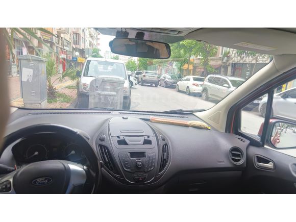 Sahibinden Ford Tourneo Courier 1.5 TDCi Delux 2014 Model  107.000 km Kırmızı