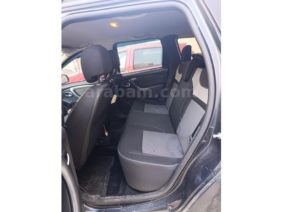 Sahibinden Dacia Duster 1.5 dCi Blackshadow 2017 Model Ankara 193.000 km Füme