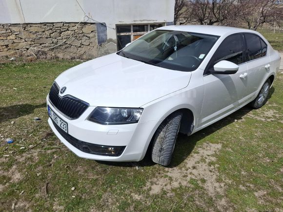 Memurdan Satılık Hatasız Boyasız 2016 Octavia Düşük Km