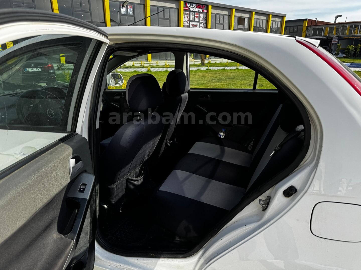 Sahibinden Tata Vista 1.3 TDI Quadrojet Aura 2011 Model Tekirdağ 195.267 km Beyaz 3