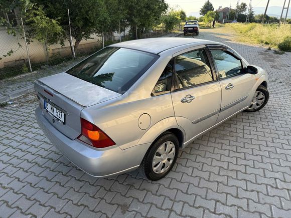 NAZARDAN 3 parça boyalı Ford Focus 1.6 Ambiente 1999 Model Samsun