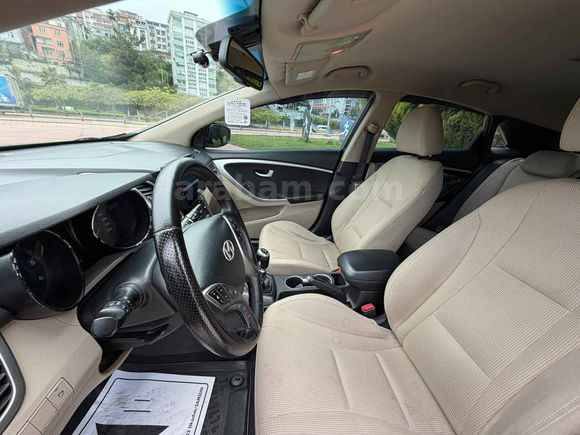 Sahibinden Hyundai i30 1.6 CRDi Style 2013 Model 