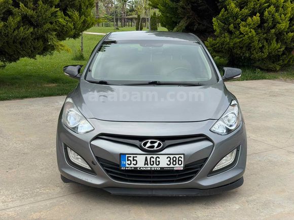 Sahibinden Hyundai i30 1.6 CRDi Style 2013 Model 
