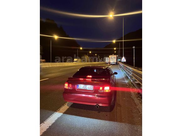 Düşük KM Lİ CİVİC 1.6 İES 149 KM  BİNDE