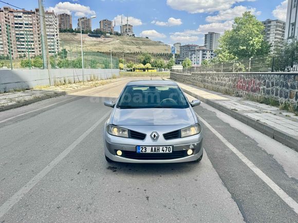 Sahibinden Renault Megane 1.5 dCi Privilege 2009 Model 