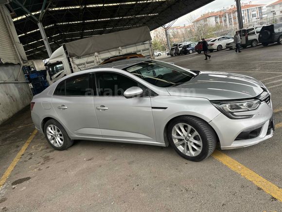 Sahibinden Renault Megane 1.5 dCi Touch 2016 Model 