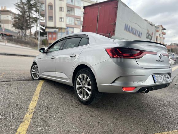 Sahibinden Renault Megane 1.5 dCi Touch 2016 Model 