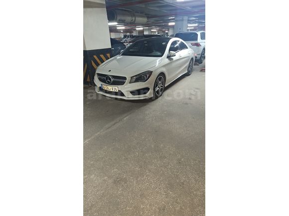 Sahibinden Mercedes CLA 180 AMG CAMTAVAN HATASIZ BOYASIZ KAPALI OTOPARK ARACI