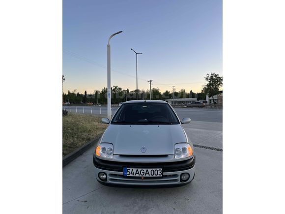 Sahibinden Renault Clio 1.4 RTA 2000 Model 