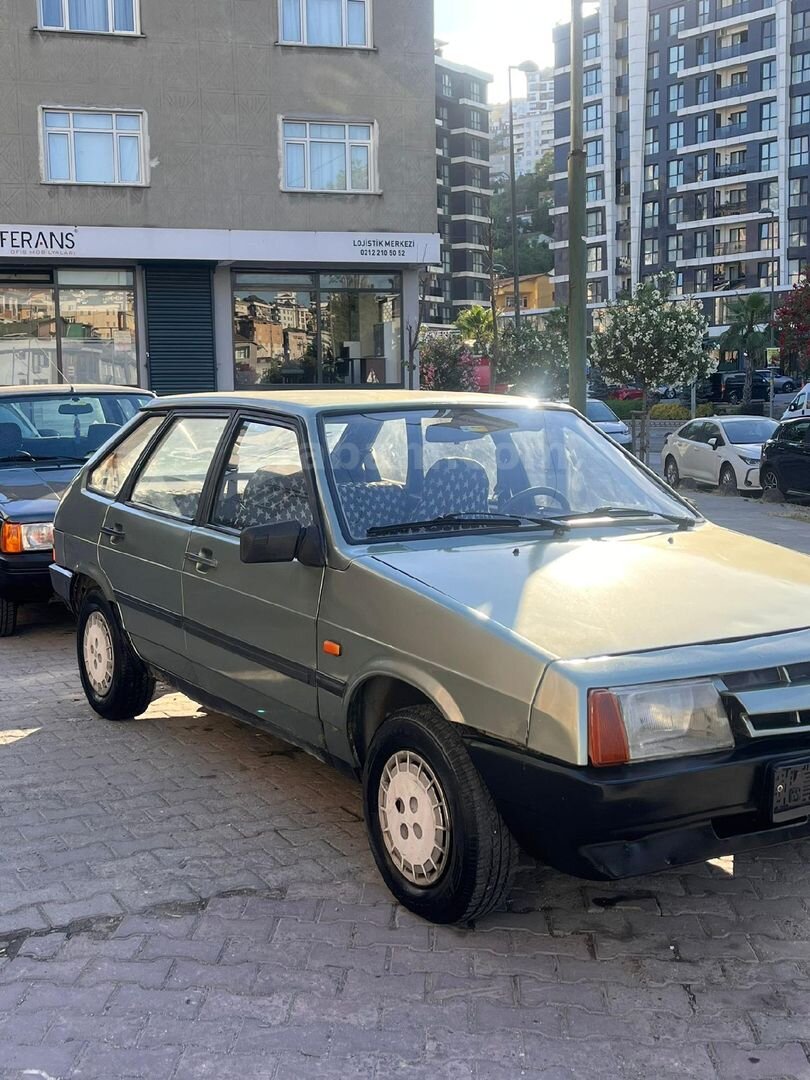 Galeriden Lada Samara 1.5 1993 Model İstanbul 190.000 km Yeşil (metalik) 2