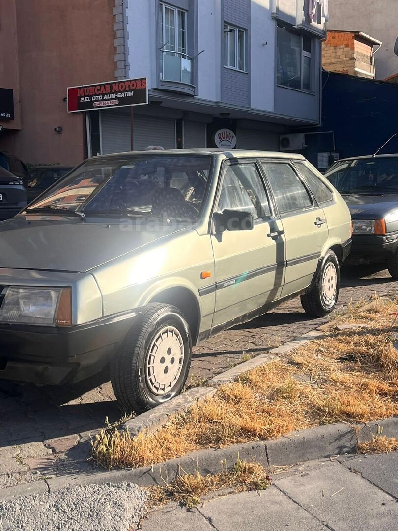 Galeriden Lada Samara 1.5 1993 Model İstanbul 190.000 km Yeşil (metalik) 1