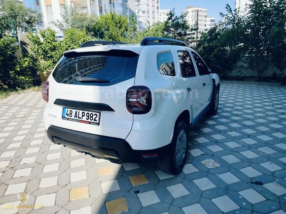 2023 MODEL DACİA DUSTER 1.5 BLUE DCİ 115 HP ESSENTİAL 64 BİN KM
