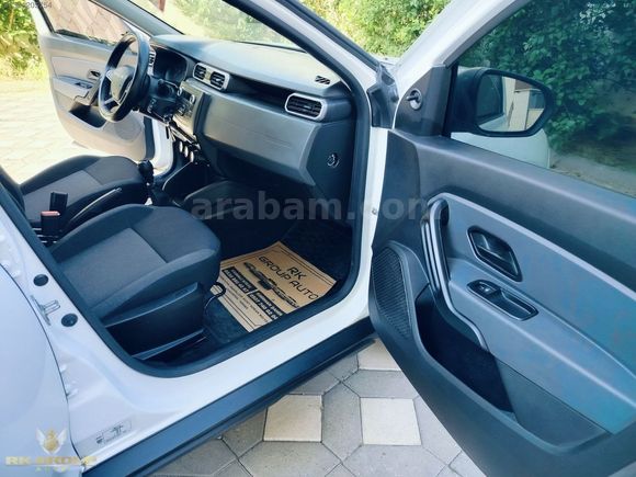 2023 MODEL DACİA DUSTER 1.5 BLUE DCİ 115 HP ESSENTİAL 64 BİN KM