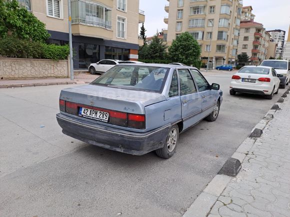Sahibinden Renault R 21 1.7 Optima ilk gelene vereceğim