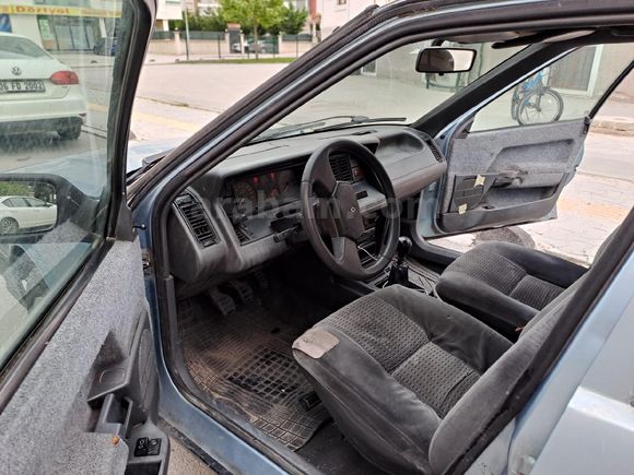 Sahibinden Renault R 21 1.7 Optima ilk gelene vereceğim