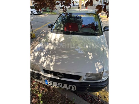 Sahibinden Opel Astra 1.6 GL 1997 Model  271.000 km Beyaz