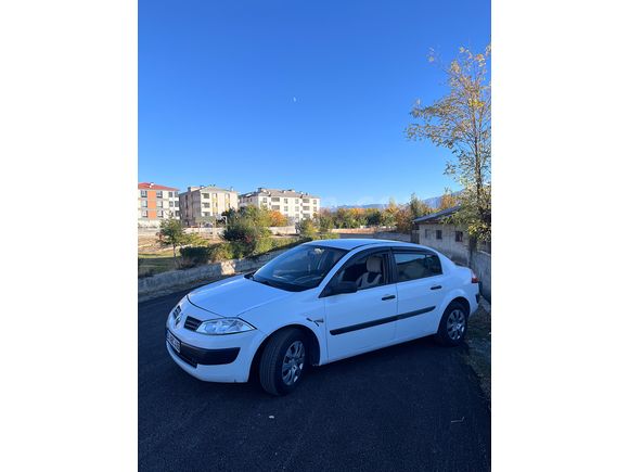 Sahibinden Renault Megane 1.6 16 valf temiz memur aracı