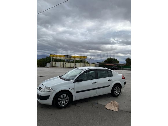 Sahibinden Renault Megane 1.6 16 valf temiz memur aracı