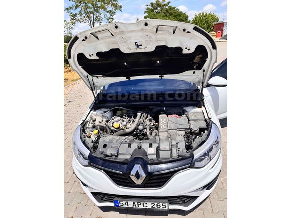 Sahibinden Renault Megane 1.3 TCe Touch 2024 Model 