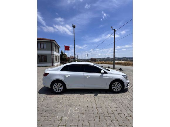 Sahibinden Renault Megane 1.3 TCe Touch 2024 Model 