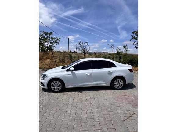 Sahibinden Renault Megane 1.3 TCe Touch 2024 Model 