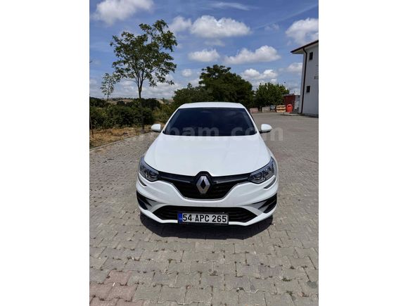 Sahibinden Renault Megane 1.3 TCe Touch 2024 Model 