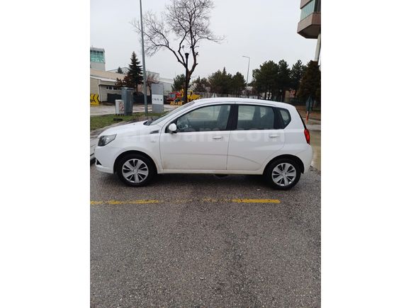 Sahibinden Chevrolet Aveo 1.4 LS 2011 Model  93.000 km Beyaz