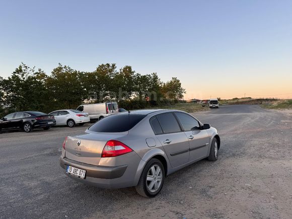 Sahibinden Renault Megane 1.6 Dynamique 2005 Model